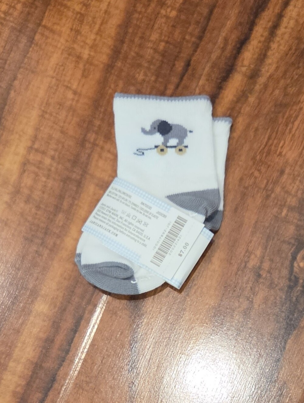 Janie and Jack NWT 3-6 Month Gray Romper w/ Toy Animal Embroidery & Socks - Picture 6 of 7